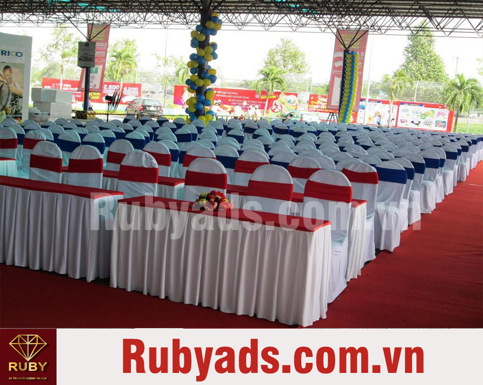 Bảng giá cho thuê bàn ghế giá ưu đãi tại TP.HCM