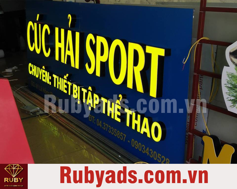 Màu sắc trên bảng hiệu quảng cáo