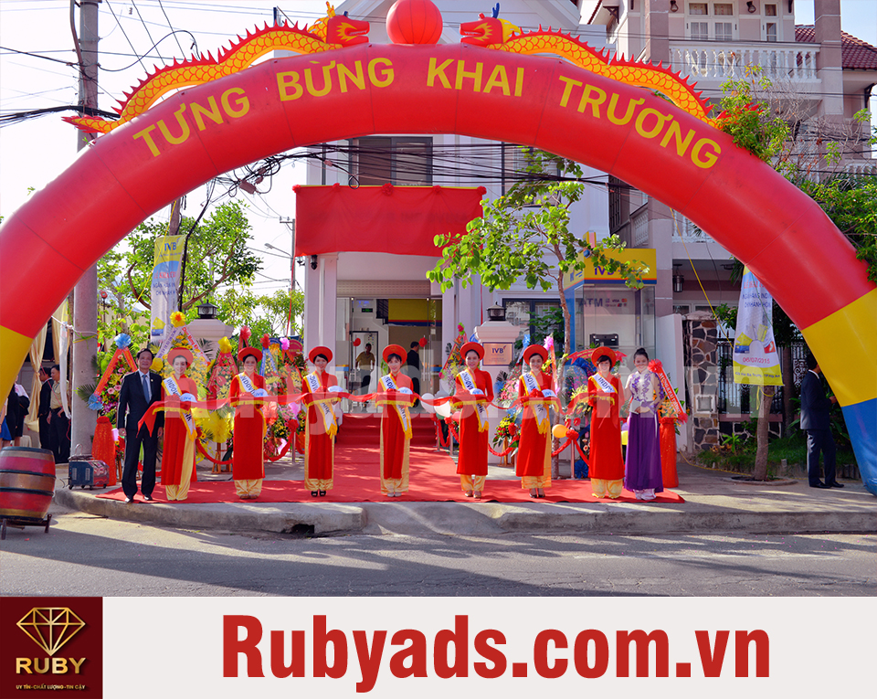 Tổ chức khai trương chú trọng thời gian hợp lý