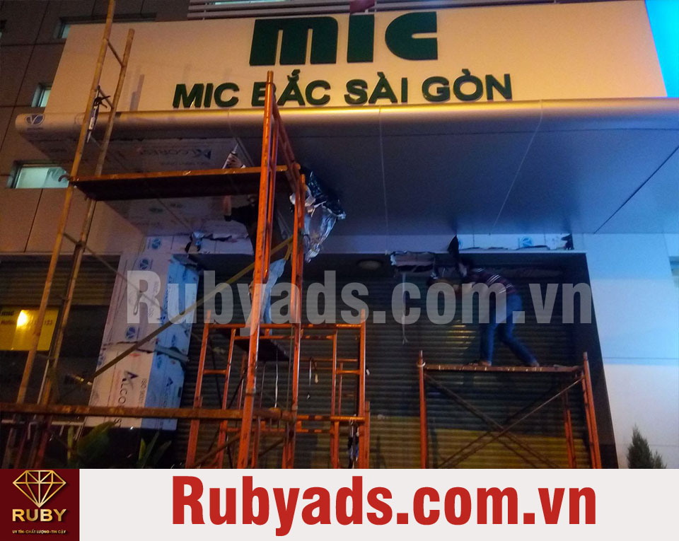 Thi công bảng hiệu quảng cáo tại quận Phú Nhuận uy tín