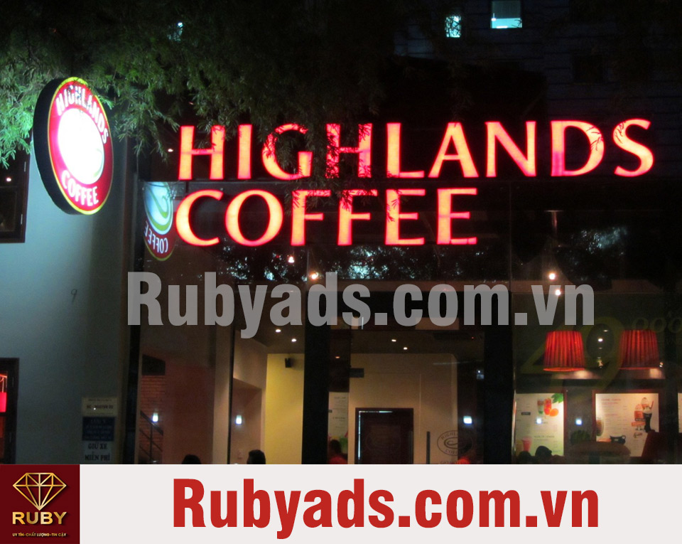 Thiết kế bảng hiệu quán cà phê cần lưu ý gì?