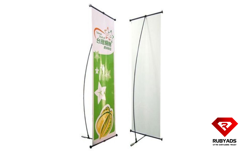 kích thước standee chữ L