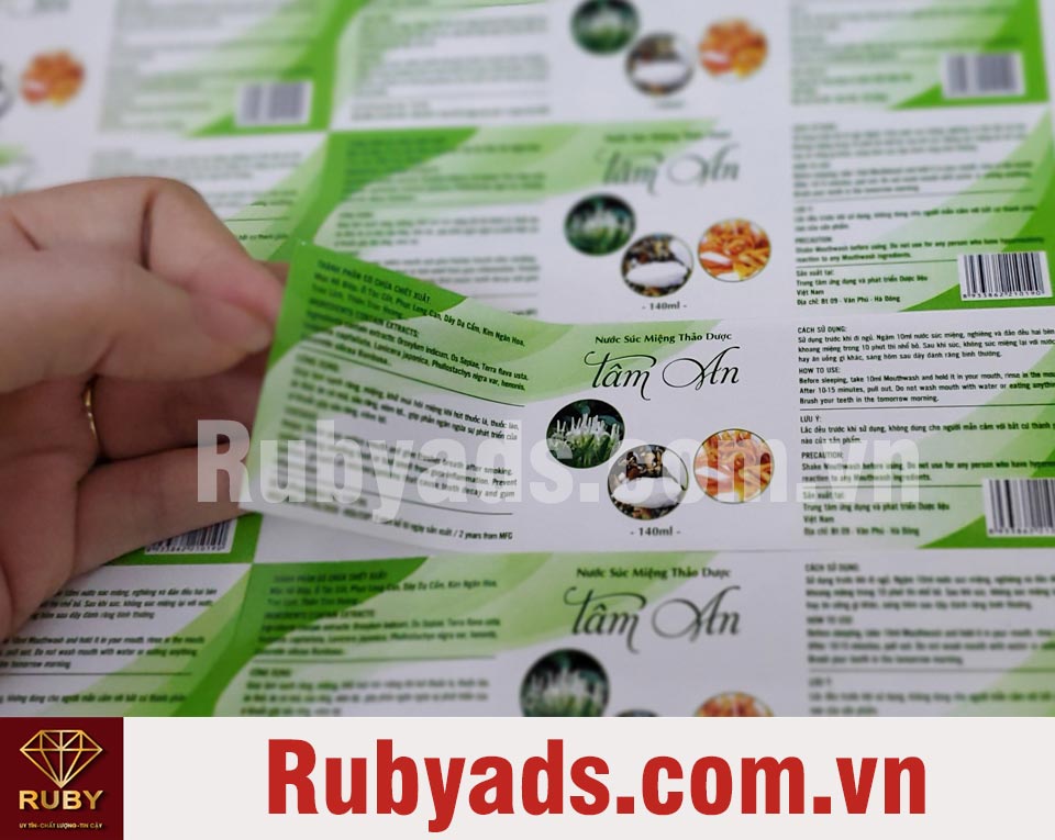 So sánh chất liệu In PP với Decal