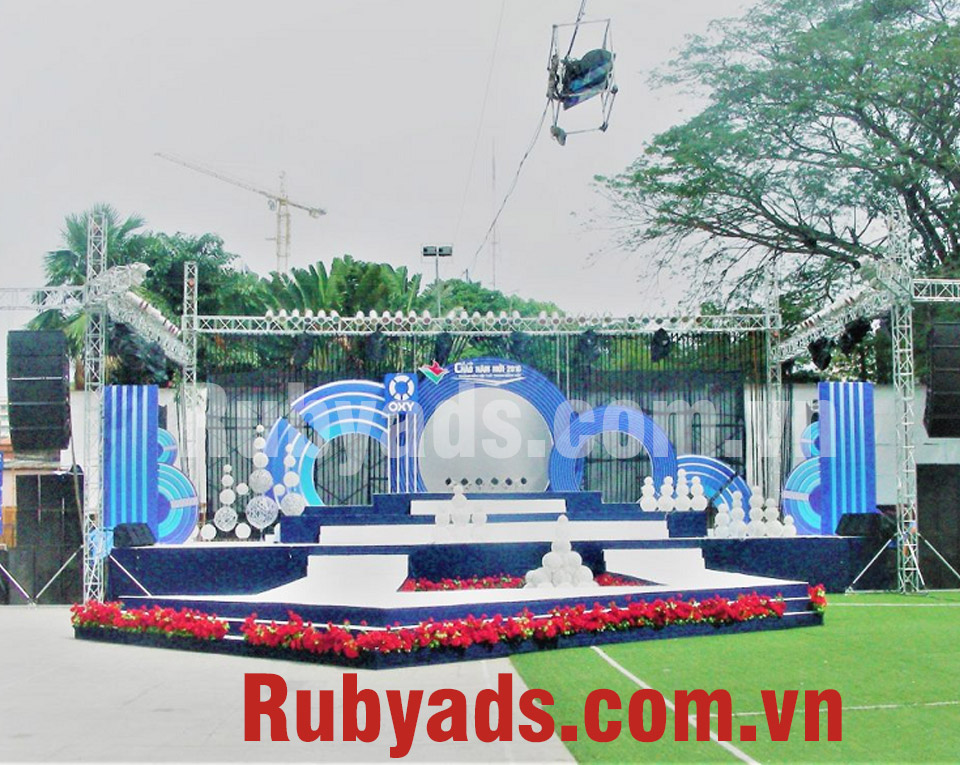 Kích thước backdrop sân khấu ngoài trời