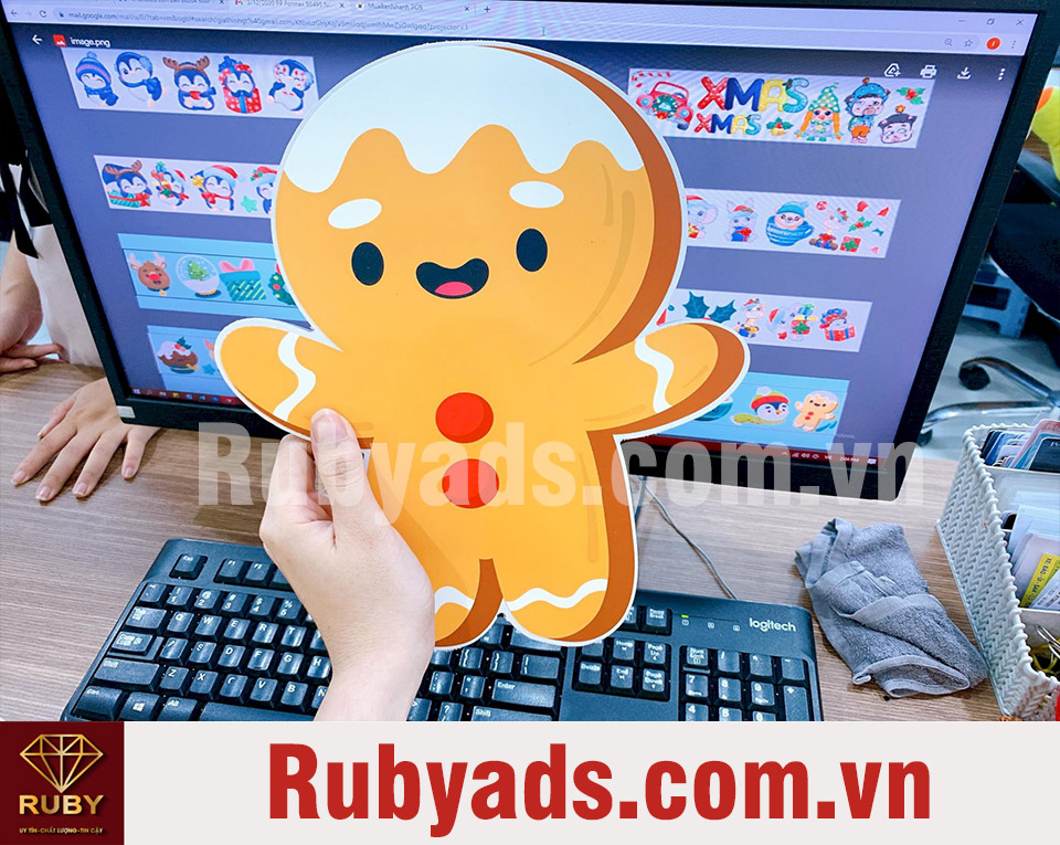 Dịch vụ in hashtag cầm tay tại Quận 2 chuyên nghiệp