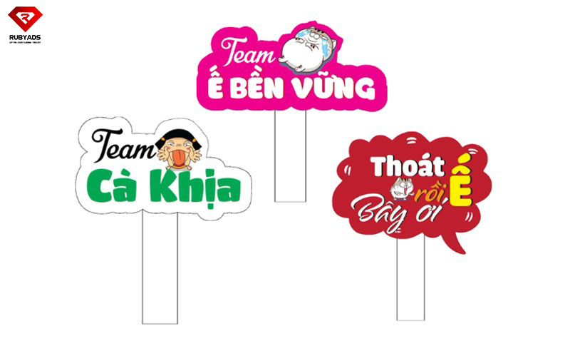 hashtag cầm tay cổ vũ