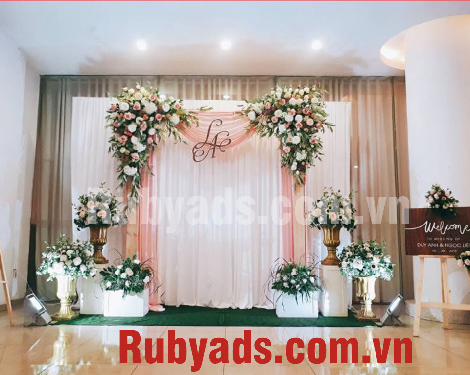 Backdrop tiệc cưới là gì