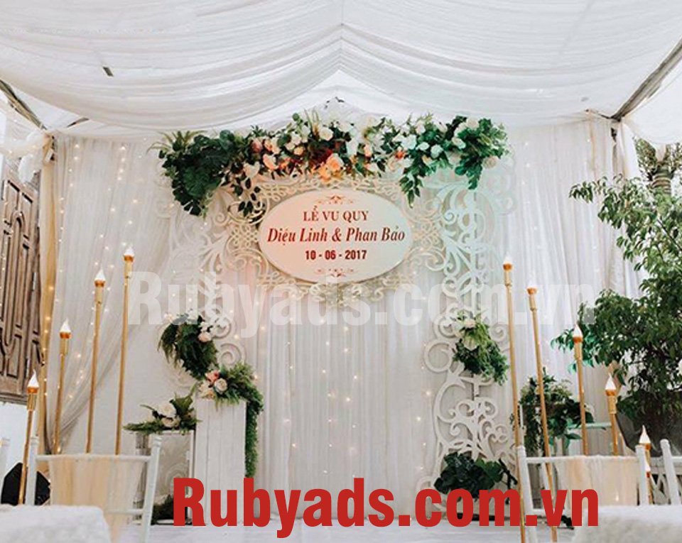 Kích thước Backdrop cho sân khấu tiệc cưới trong nhà