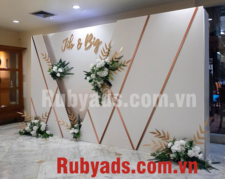 Kích thước Backdrop tiệc cưới trong nhà
